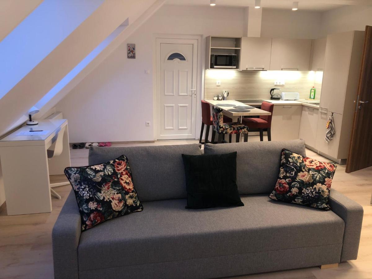 Diamond Apartman Debrecen Eksteriør bilde